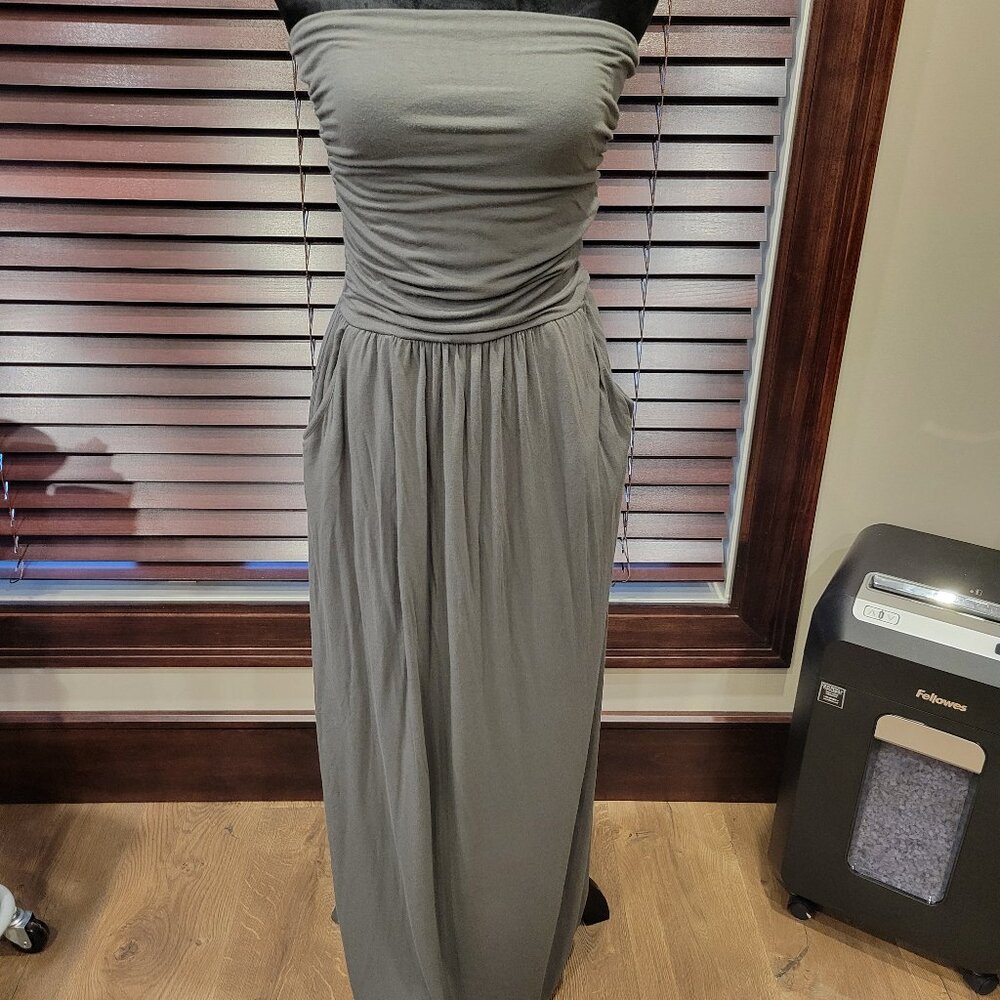 Elegant Gray Strapless Maxi Dress